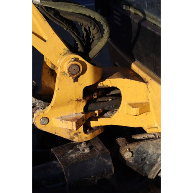 2018 Caterpillar 301.7D-44788343