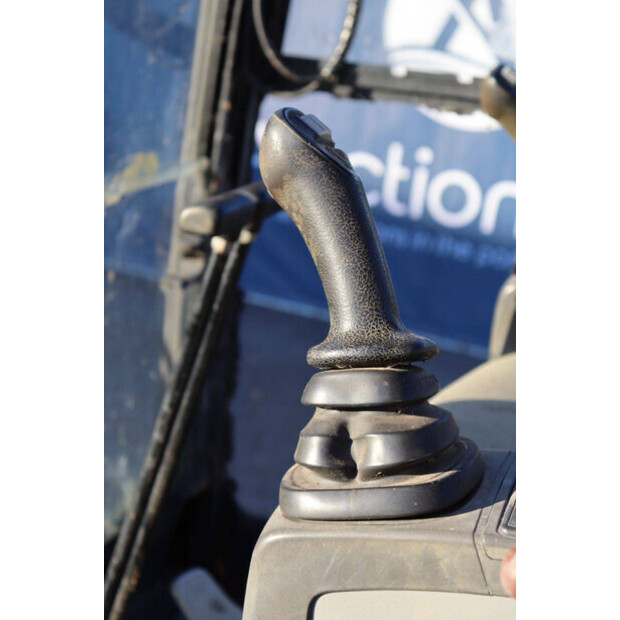 2018 Caterpillar 301.7D-44788375