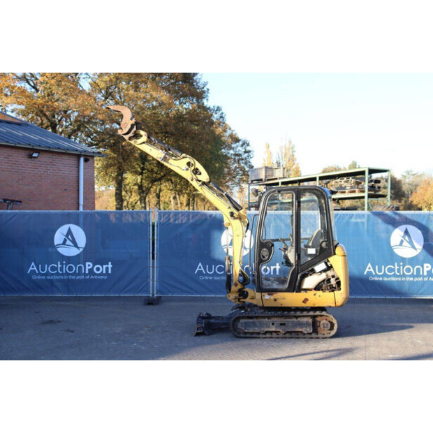 2018 Caterpillar 301.7D-44788399