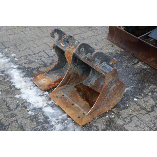 2020 AIRMAN AX10U-7-44788476