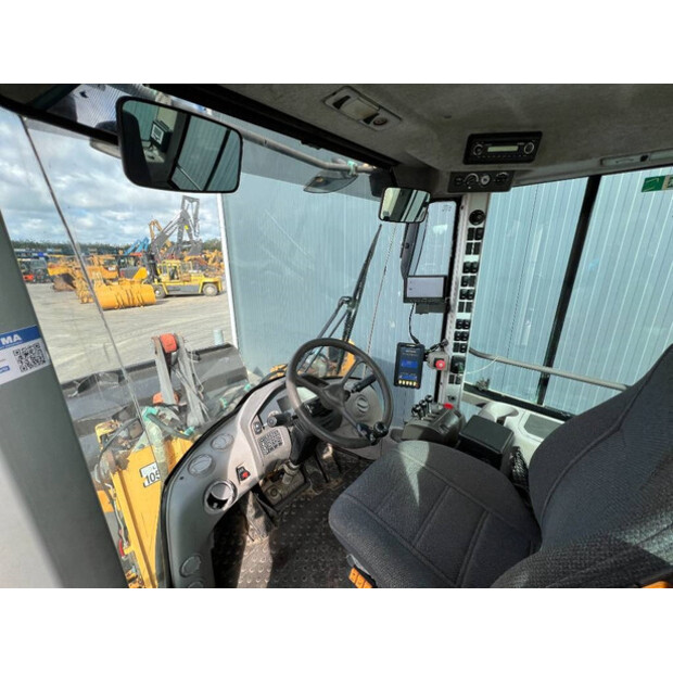 2011 Volvo L90F-44788924