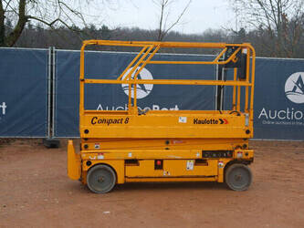 صورة ل رافعات مقصية 2012 هولوت COMPACT 8