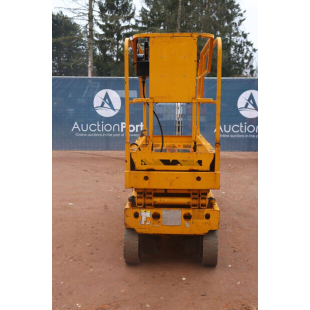 2012 هولوت COMPACT 8-44789086