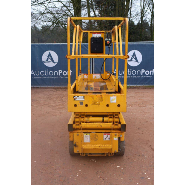 2012 هولوت COMPACT 8-44789089