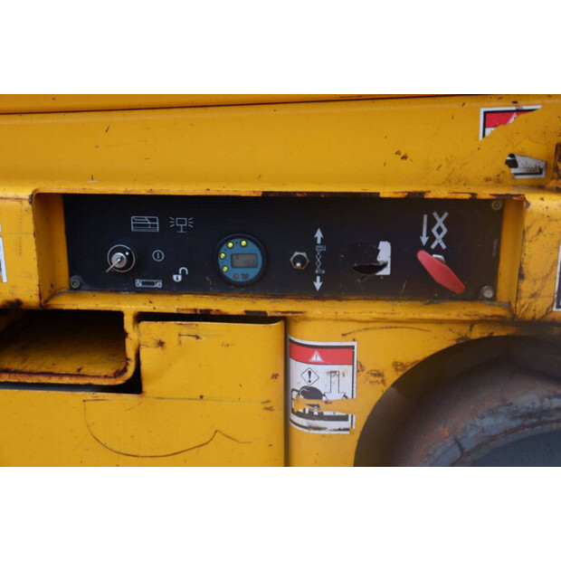 2012 هولوت COMPACT 8-44789096