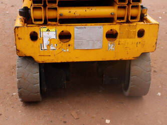 2012-haulotte-compact-8-1402150-44789099