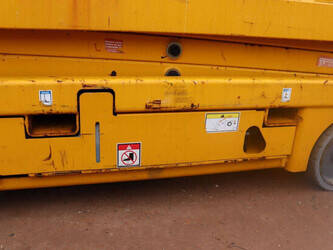 2012-haulotte-compact-8-1402150-44789101