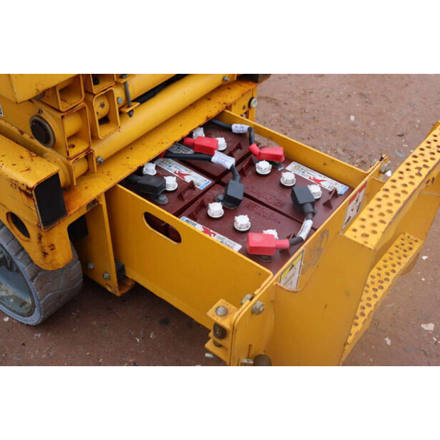 2012 هولوت COMPACT 8-44789102