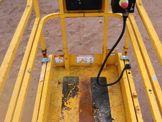 2012-haulotte-compact-8-1402150-44789104