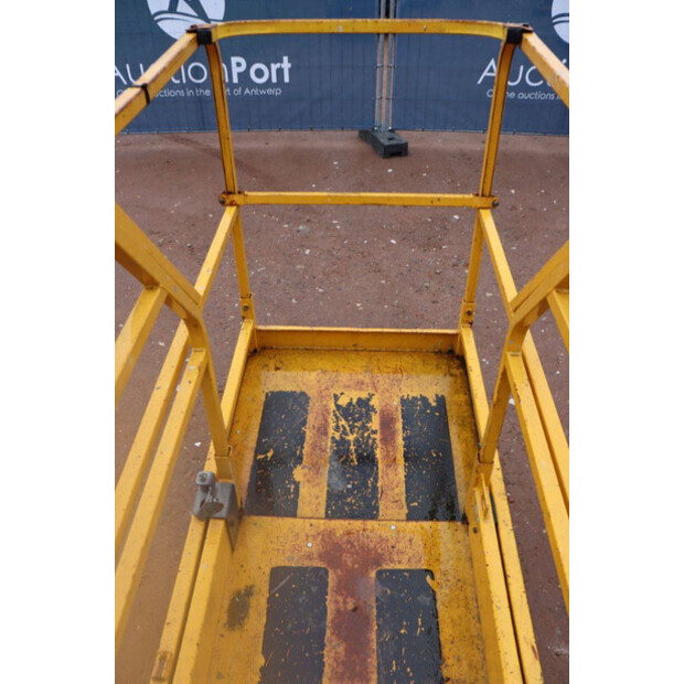 2012 هولوت COMPACT 8-44789105