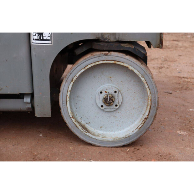 هولوت COMPACT-44789161