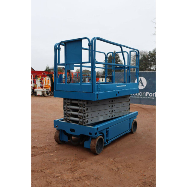 2002 Genie GS-3246-44789183