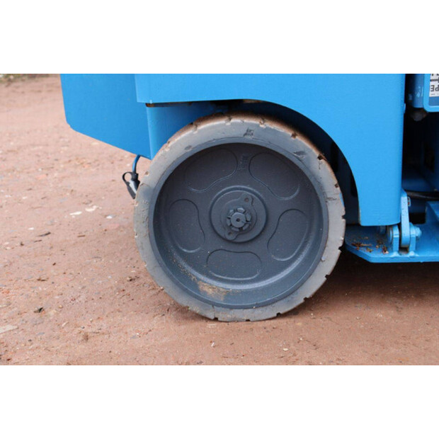 2002 Genie GS-3246-44789190