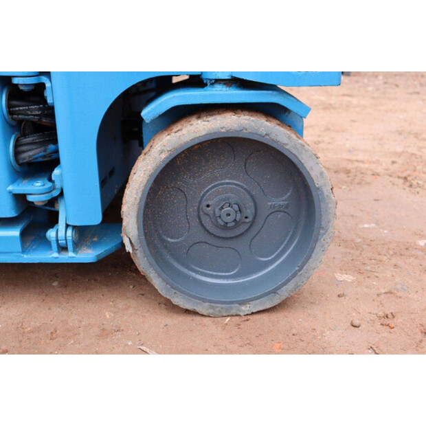 2002 Genie GS-3246-44789191