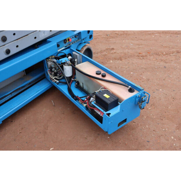 2002 Genie GS-3246-44789194