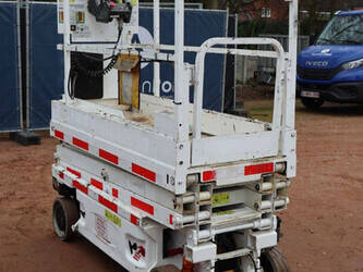 jlg-1930es-1402157-44789338