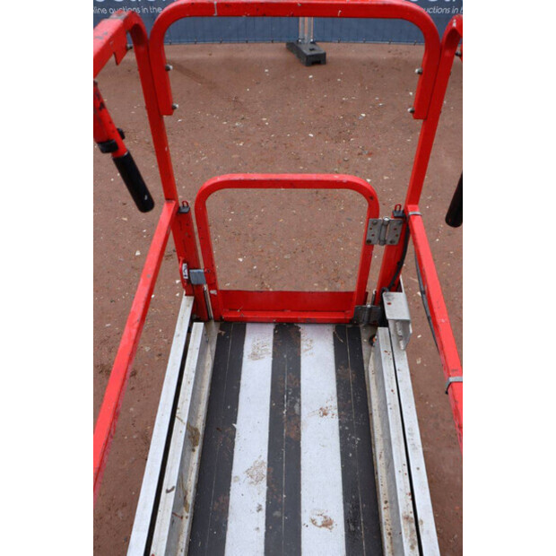 2014 JLG 1930ES-44789385