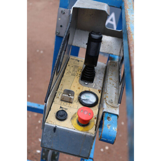 2015 سكايجاك SJ12-44789489