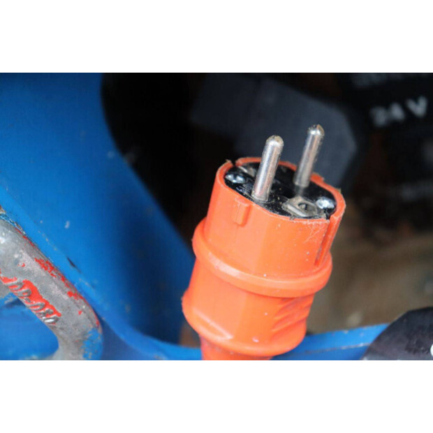 2015 SkyJack SJ12-44789643