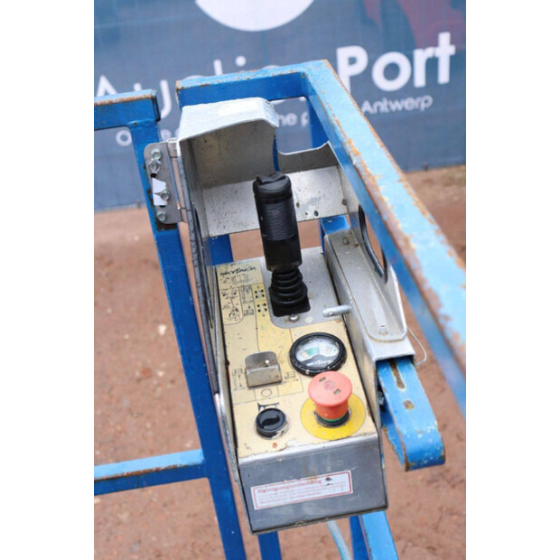 2015 SkyJack SJ12-44789649