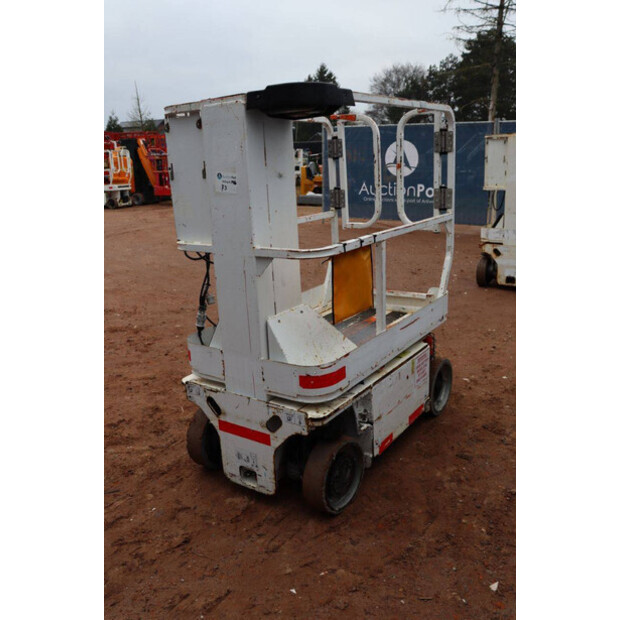 2014 جيه ال جي 1230ES-44789713