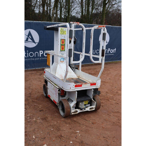 2014 جيه ال جي 1230ES-44789714