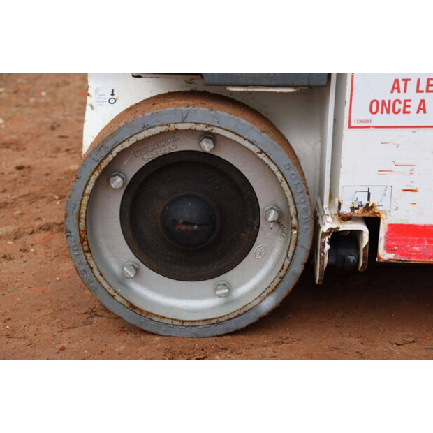 2014 جيه ال جي 1230ES-44789721