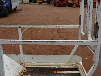 2014-jlg-1230es-1402168-44789728