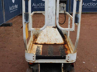 jlg-1230es-1402171-44789755