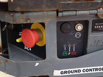 jlg-1230es-1402171-44789763