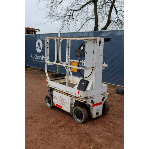 2013 جيه ال جي 1230ES-44789810