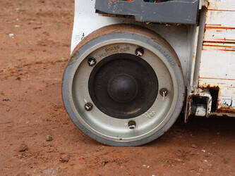 2013-jlg-1230es-1402172-44789820