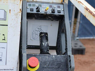 2013-jlg-1230es-1402172-44789831