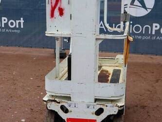 2015-jlg-1230es-1402174-44789883