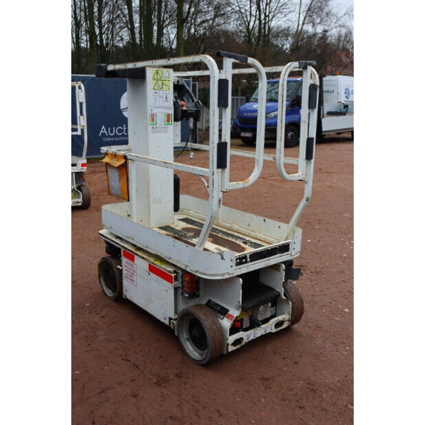 2015 جيه ال جي 1230ES-44789885