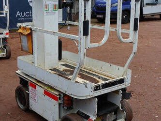 2015-jlg-1230es-1402174-44789885