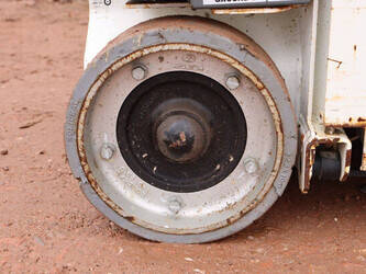 2015-jlg-1230es-1402174-44789893