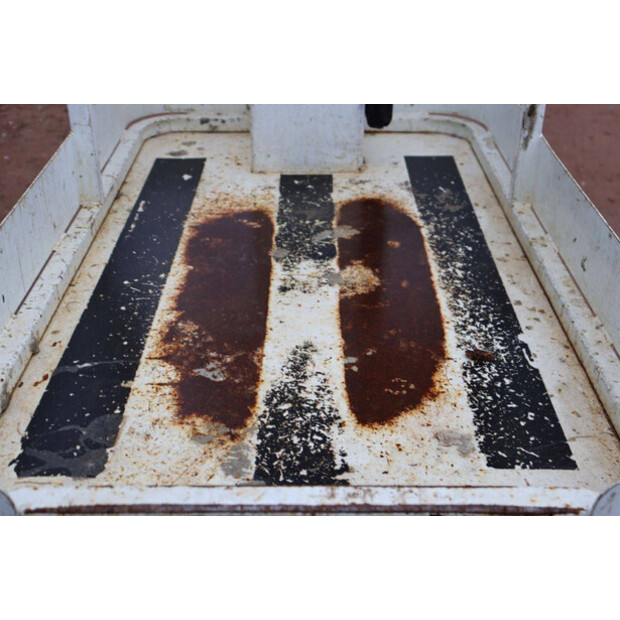 2015 جيه ال جي 1230ES-44789903