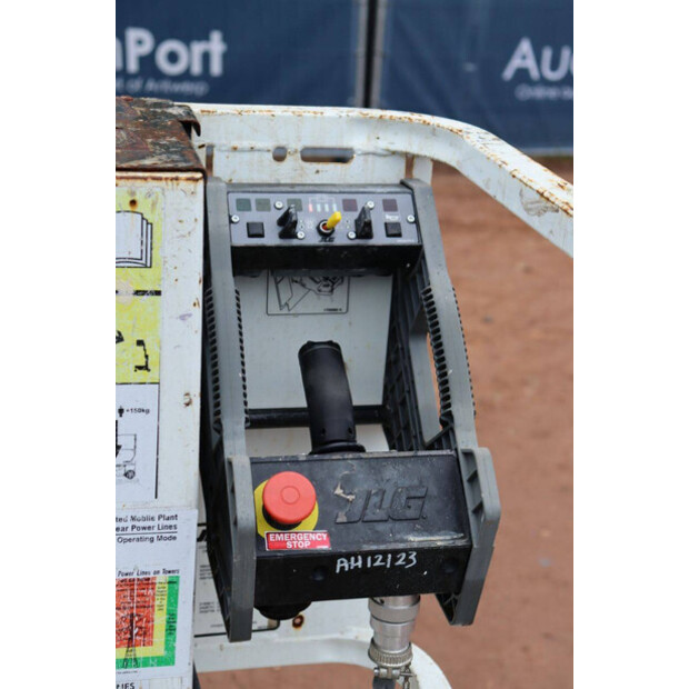 2015 جيه ال جي 1230ES-44789904