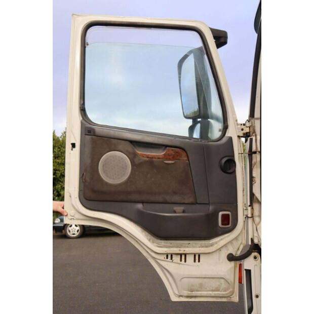 2002 Volvo FM9-44790534