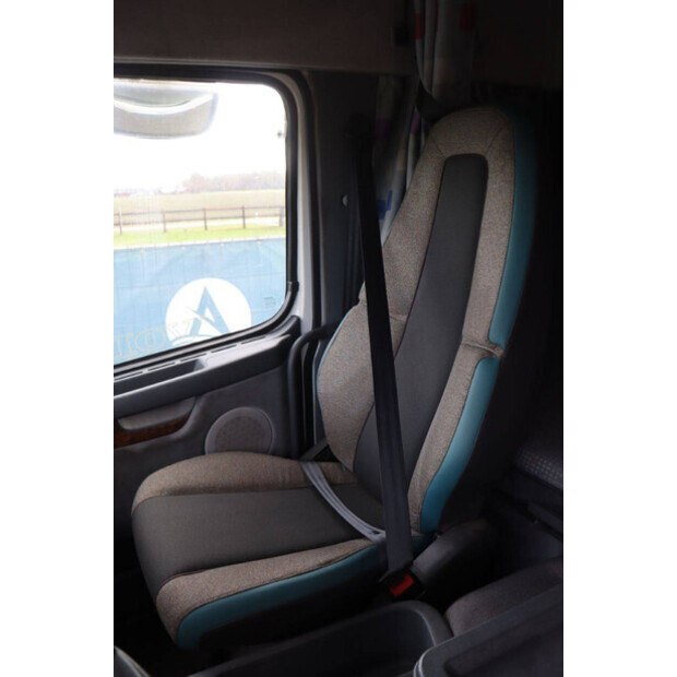 2002 Volvo FM9-44790538