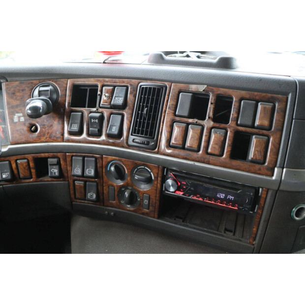 2002 Volvo FM9-44790541