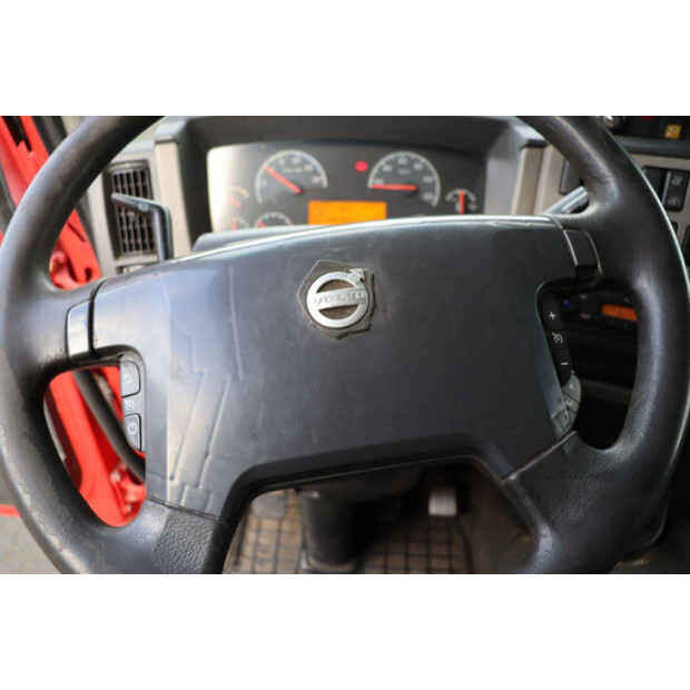 2007 فولفو OTHERS-44790606