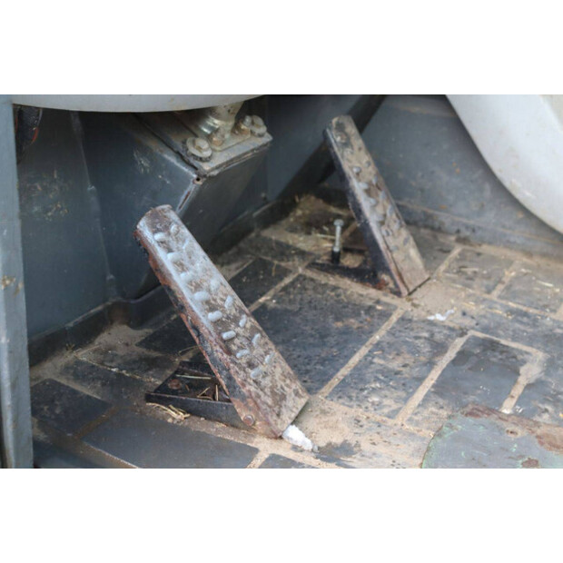 2010 CLAAS scorpion 7040-44790782