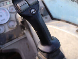 2010-claas-scorpion-7040-44790790