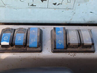 2010-claas-scorpion-7040-44790791