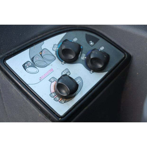 2012 Manitou MLT 840-137-44790830