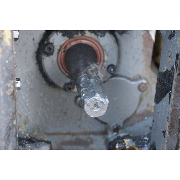 1984 فندت FARMER 305 LS-44790867