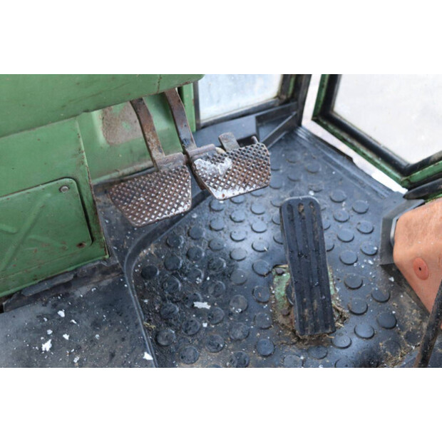 1984 فندت FARMER 305 LS-44790874