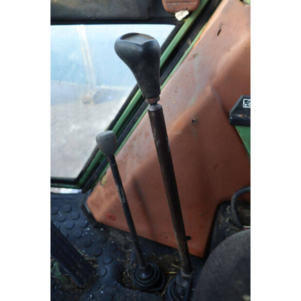 1984 فندت FARMER 305 LS-44790879